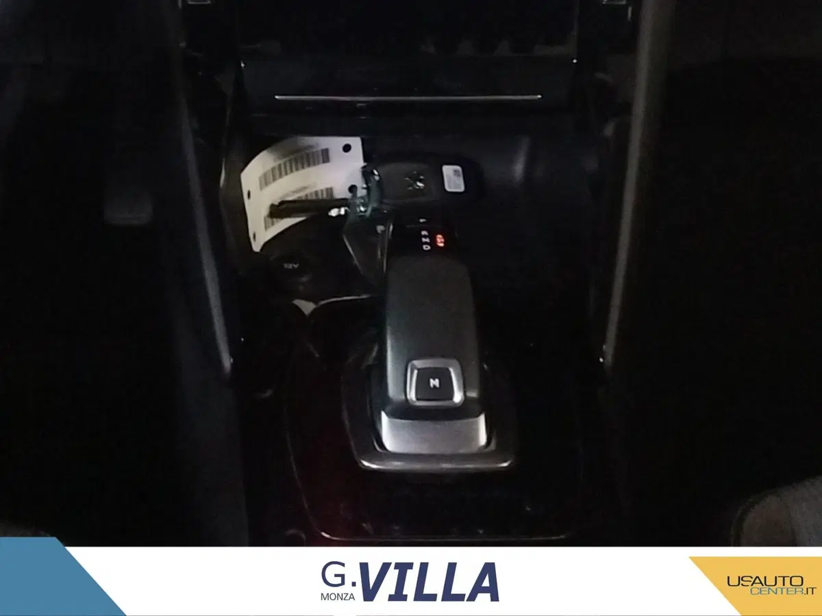 Peugeot 208 usata a Milano (10)