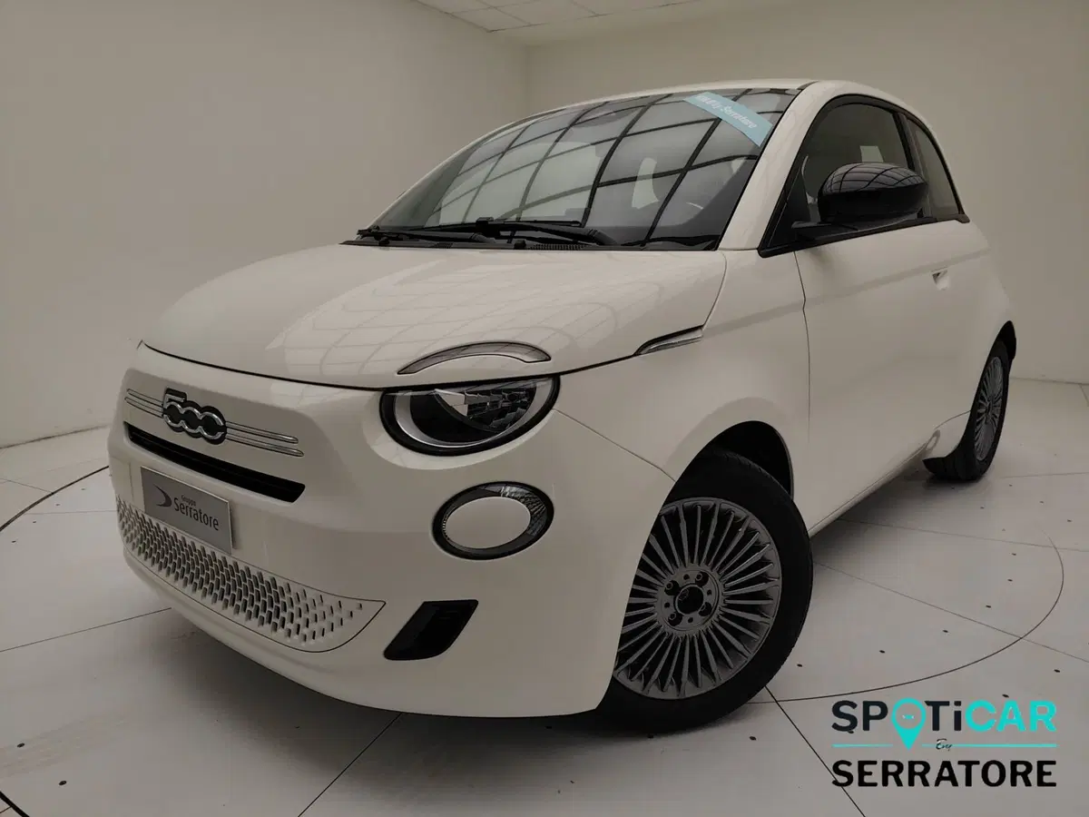 Fiat 500 nuova a Como