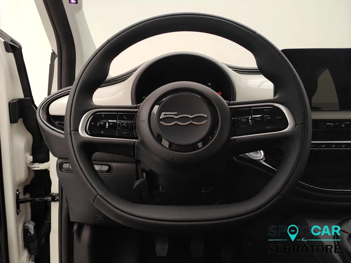Fiat 500 nuova a Como (13)