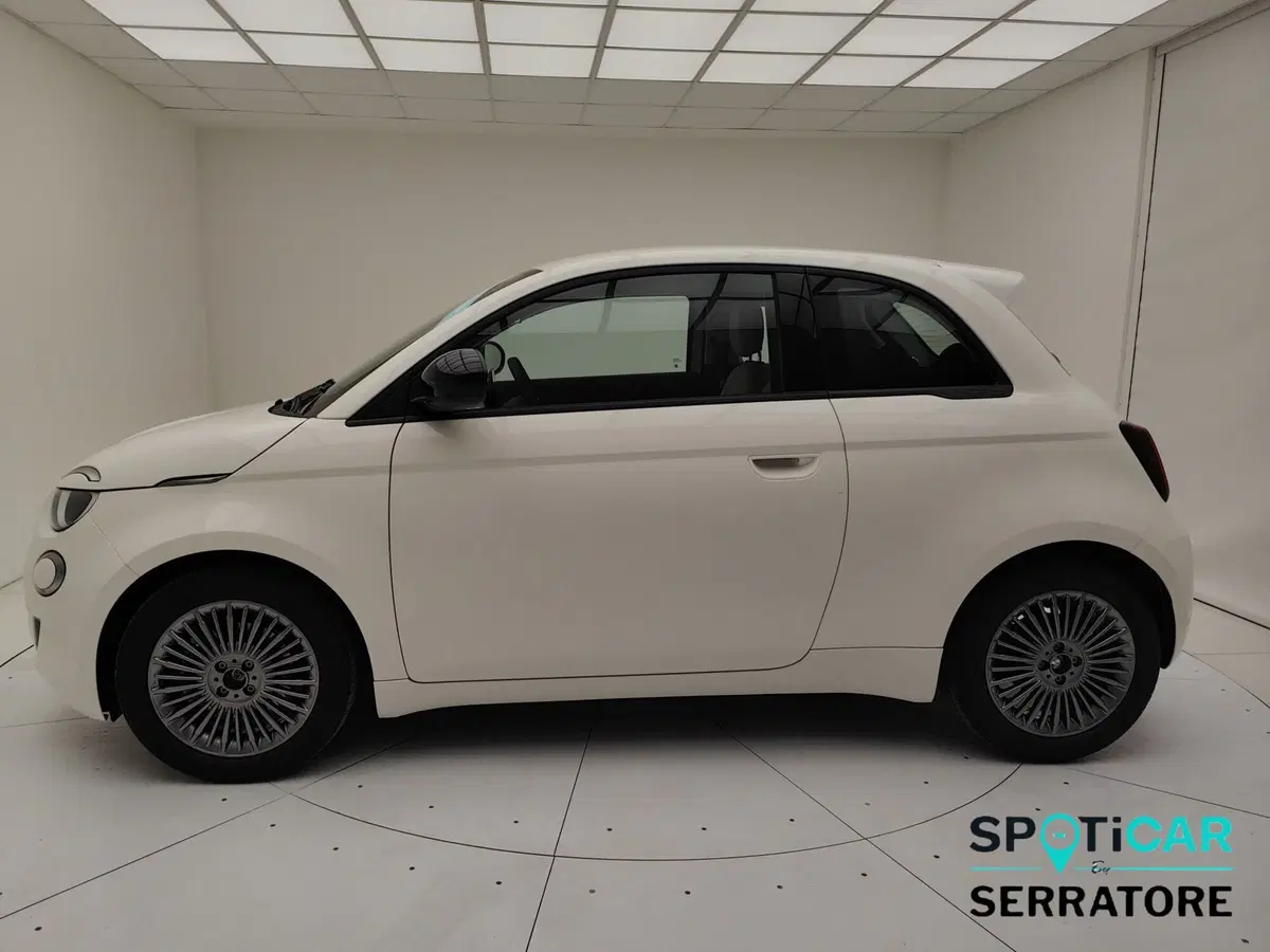 Fiat 500 nuova a Como (16)