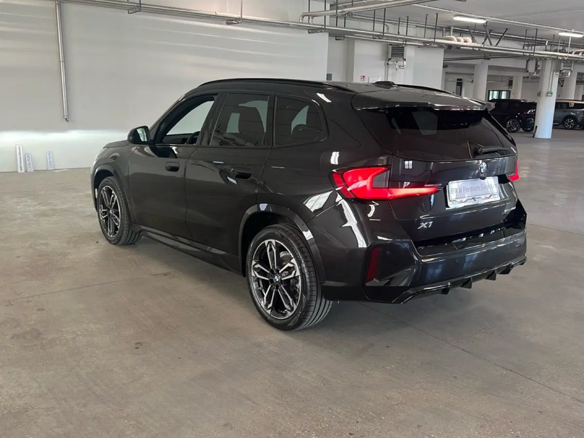 BMW X1 nuova a Genova (4)