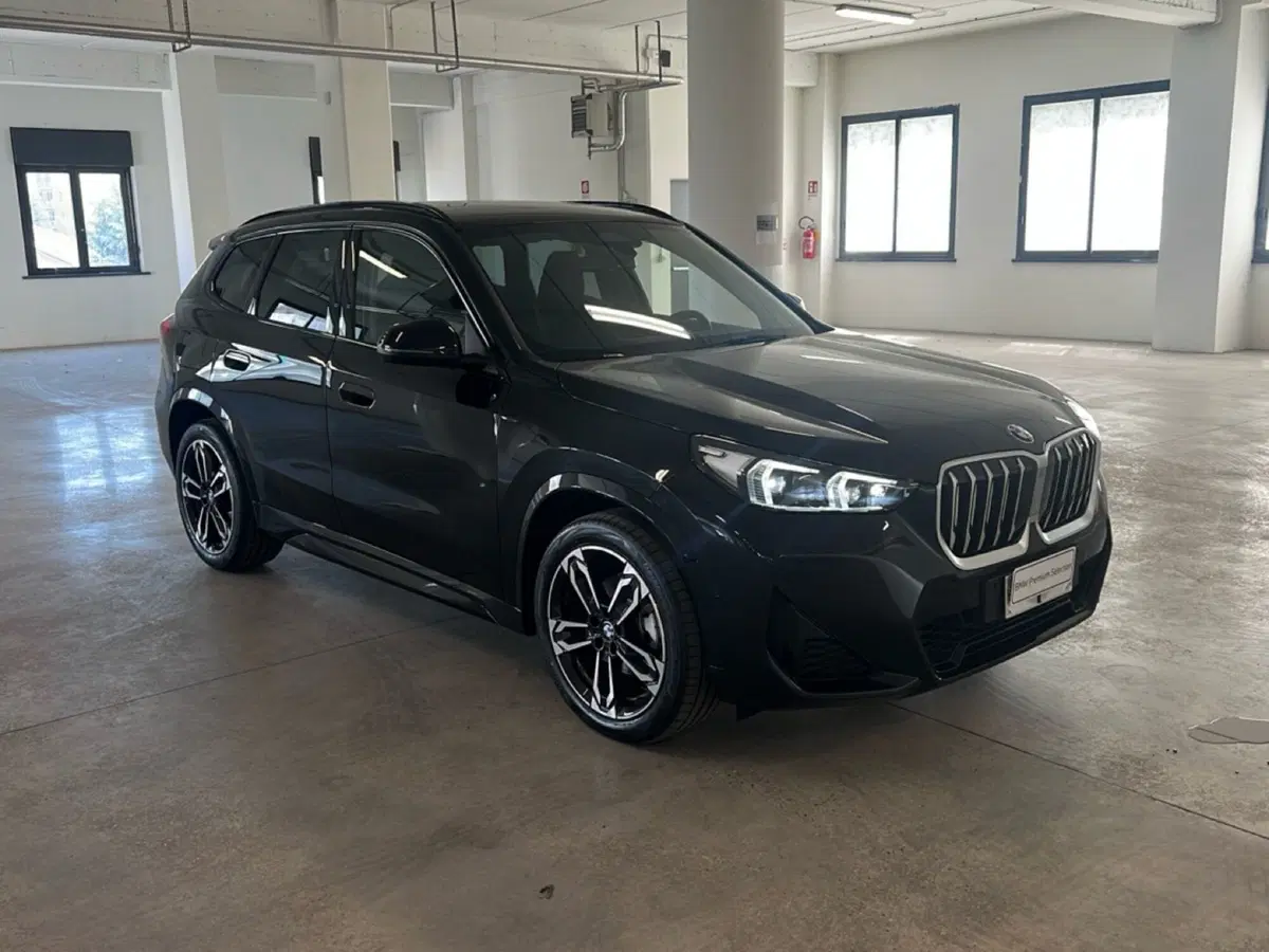 BMW X1 nuova a Genova (8)