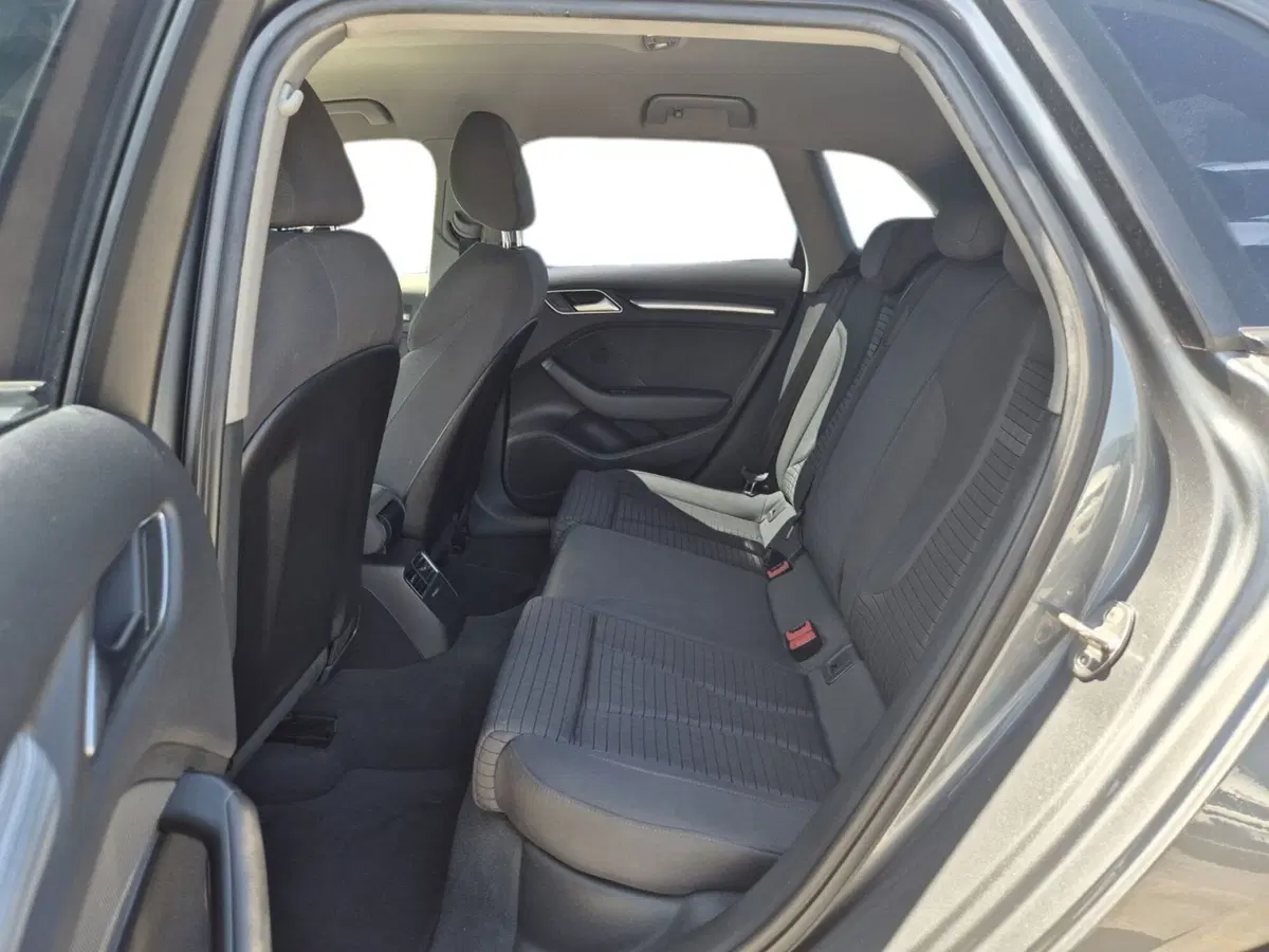 Audi A3 Sportback usata  (7)