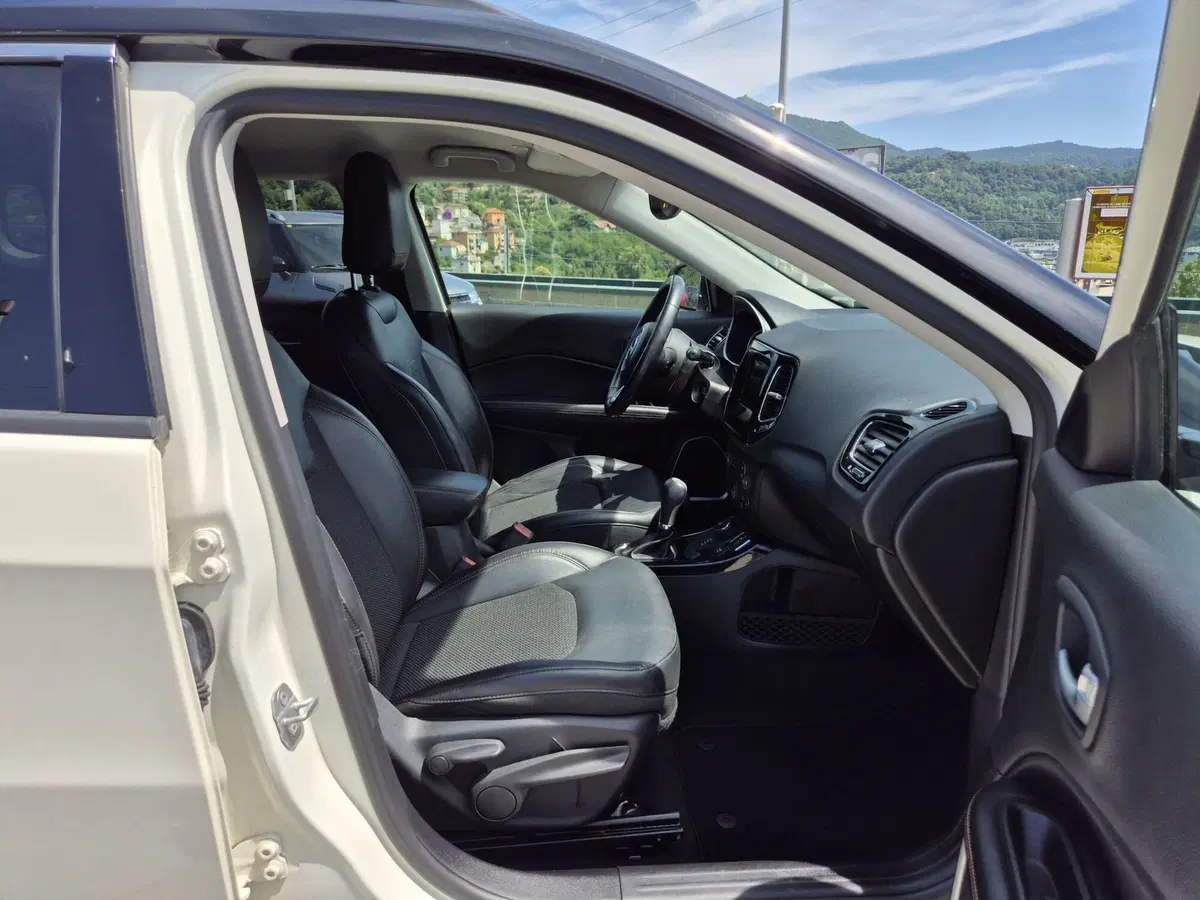 Jeep Compass usata  (9)