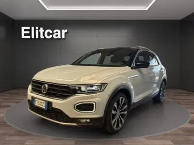 Volkswagen T-Roc 2.0 TSI DSG 4MOTION "Edition 190" del 2018 usata a Magenta