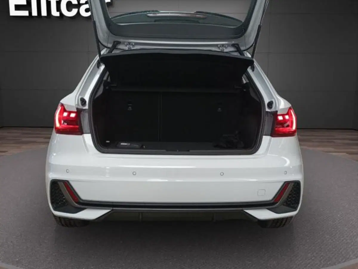 Audi A1 Sportback nuova a Milano (18)