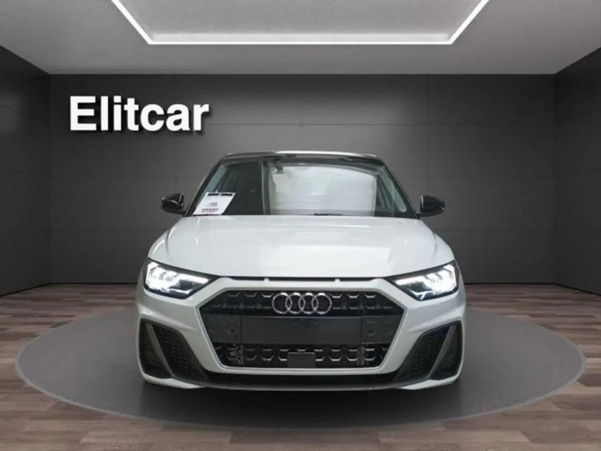 Audi A1 Sportback nuova a Milano (3)