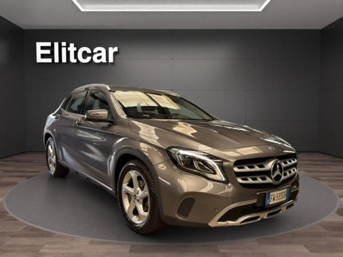 Mercedes-Benz GLA SUV usata a Milano (3)