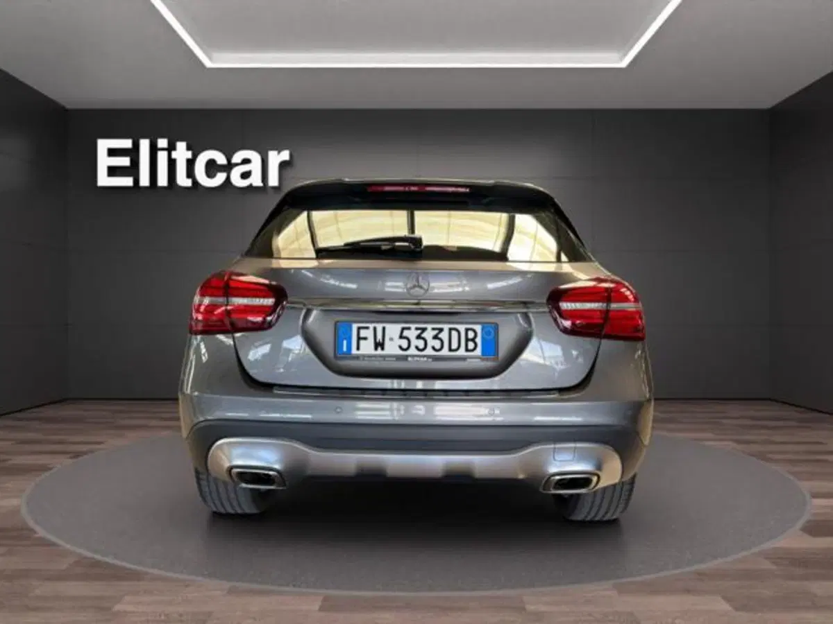 Mercedes-Benz GLA SUV usata a Milano (5)