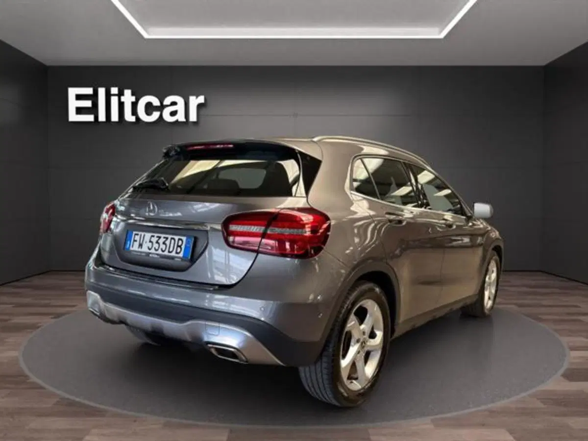 Mercedes-Benz GLA SUV usata a Milano (6)