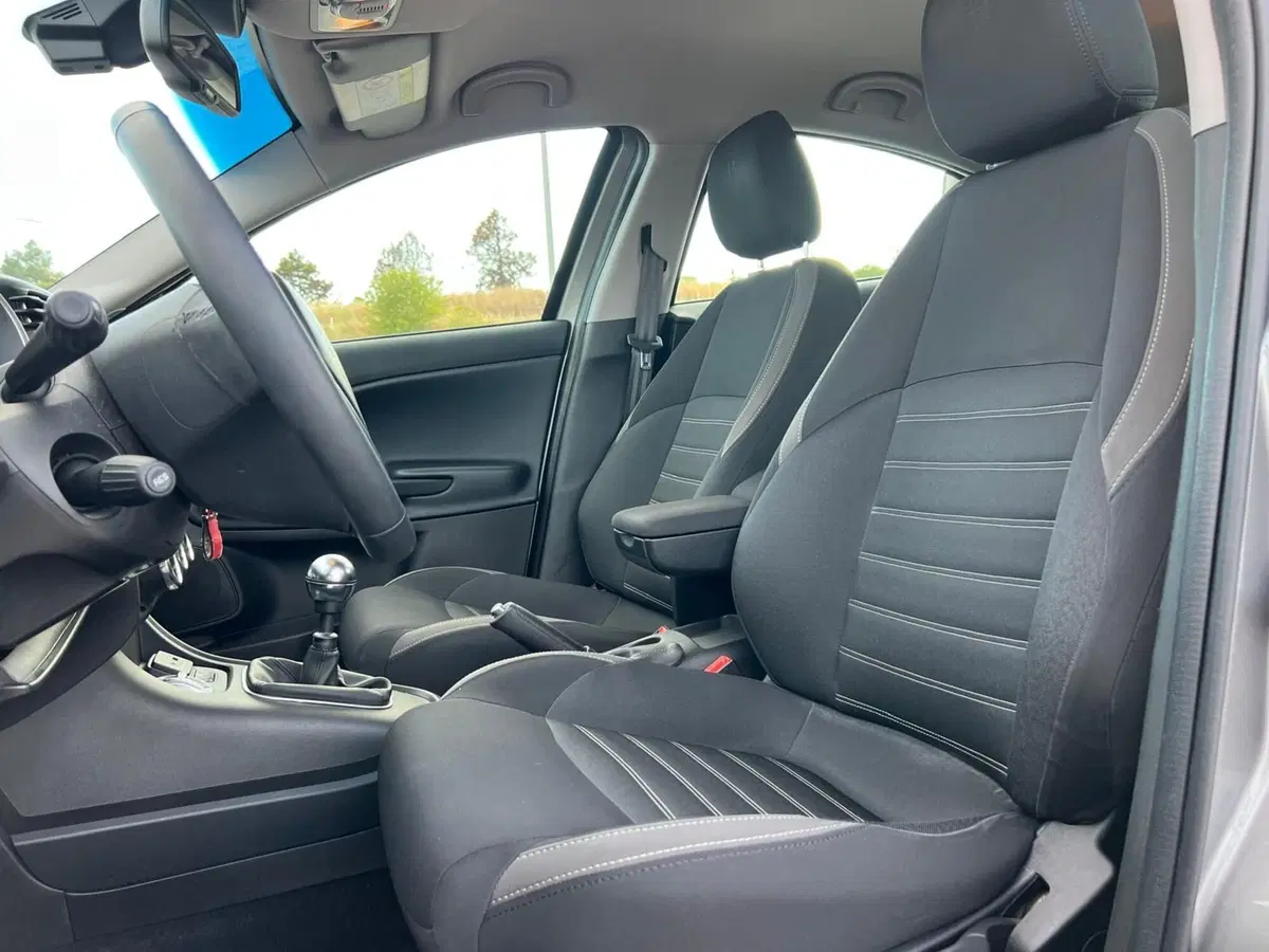 Alfa Romeo Giulietta usata a Matera (15)