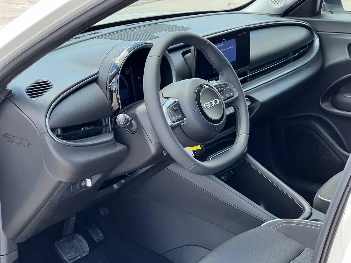 Fiat 600 nuova a Matera (11)