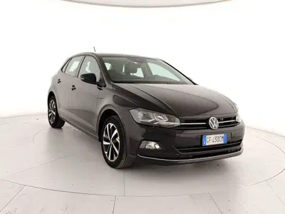 Volkswagen Polo 1.0 TSI 110 CV DSG 5p. Highline BlueMotion Technology del 2021 usata a Caserta
