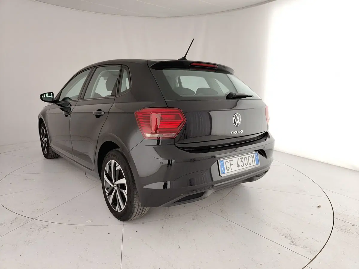 Volkswagen Polo usata a Caserta (9)