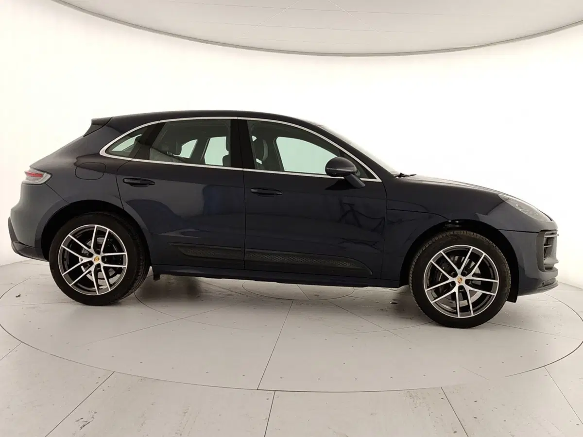 Porsche Macan usata a Caserta (7)