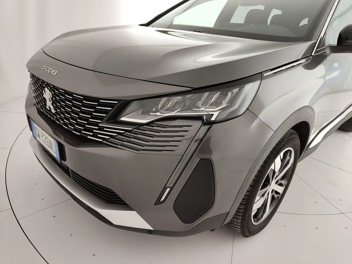 Peugeot 5008 usata a Caserta (14)