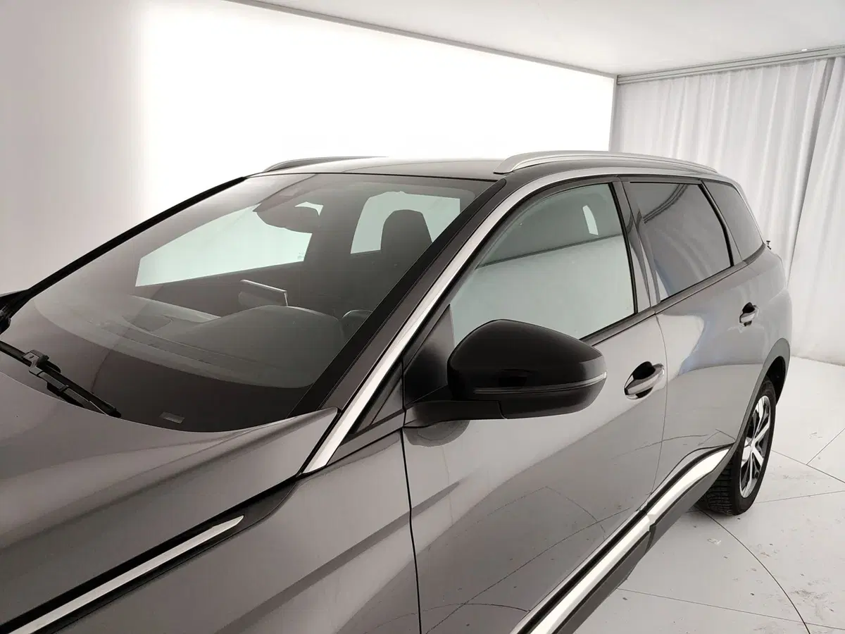Peugeot 5008 usata a Caserta (15)