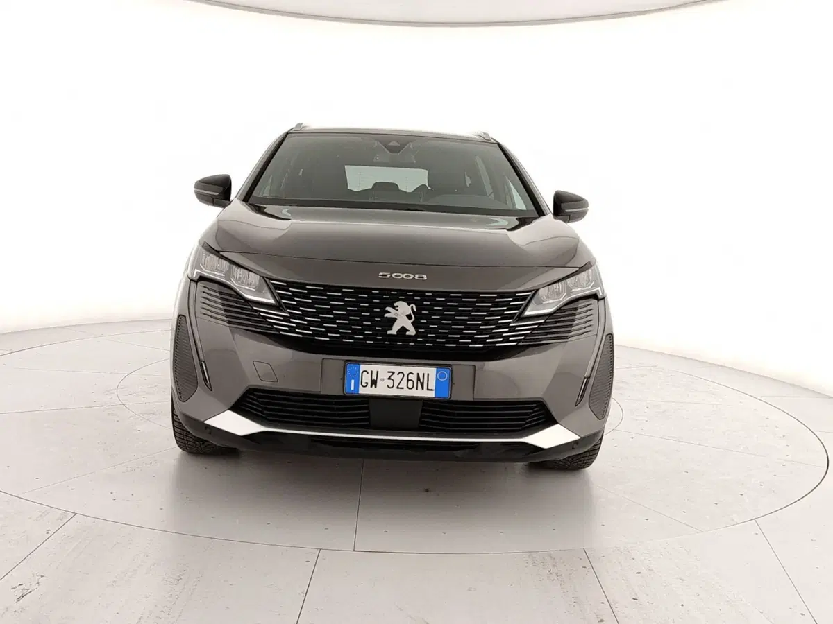 Peugeot 5008 usata a Caserta (2)