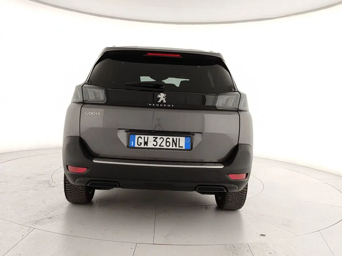 Peugeot 5008 usata a Caserta (5)