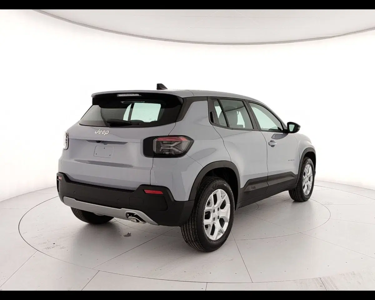 Jeep Avenger nuova a Caserta (7)