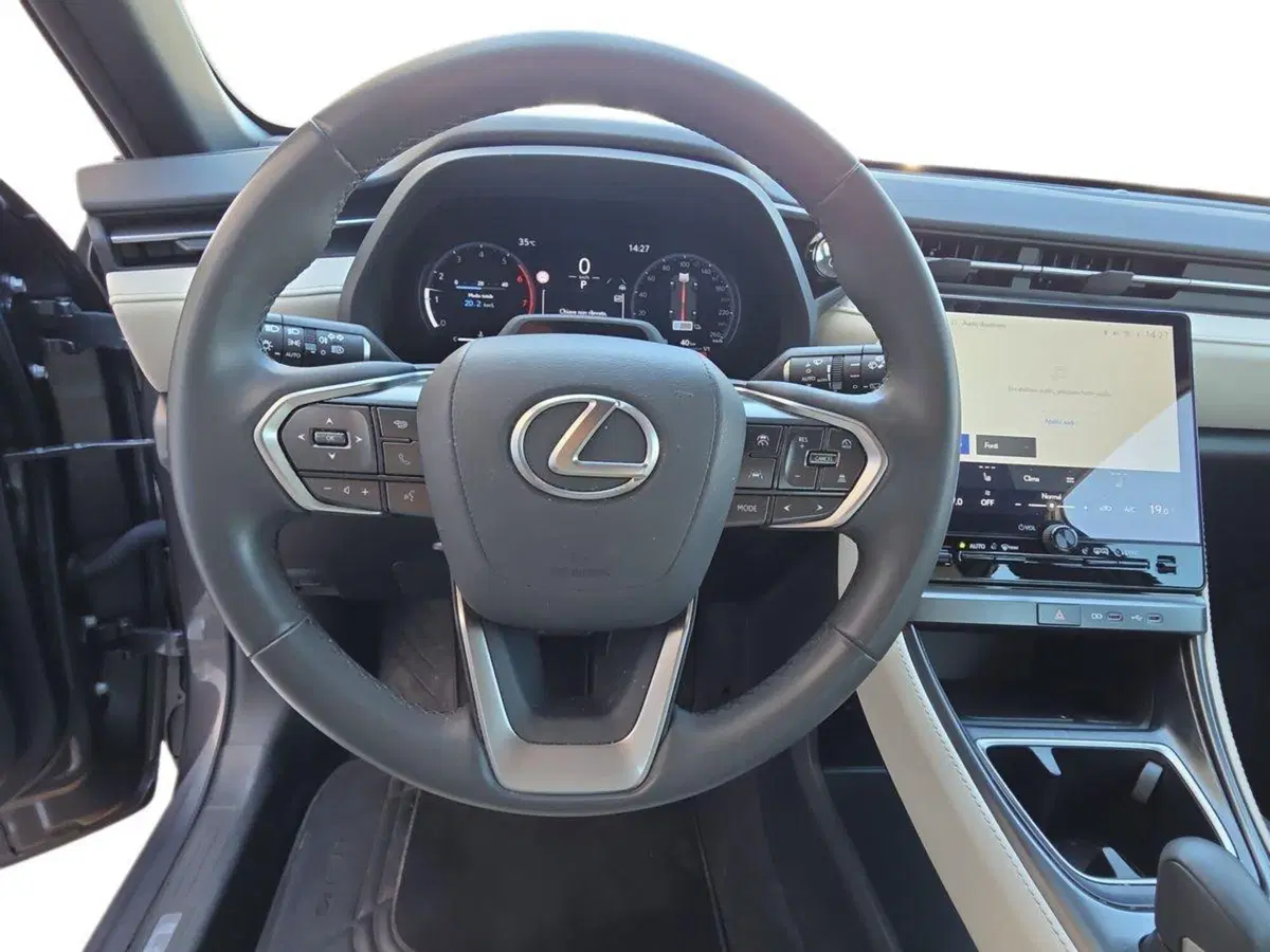 Lexus LBX usata a Ragusa (8)