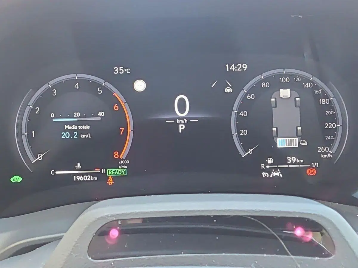 Lexus LBX usata a Ragusa (9)