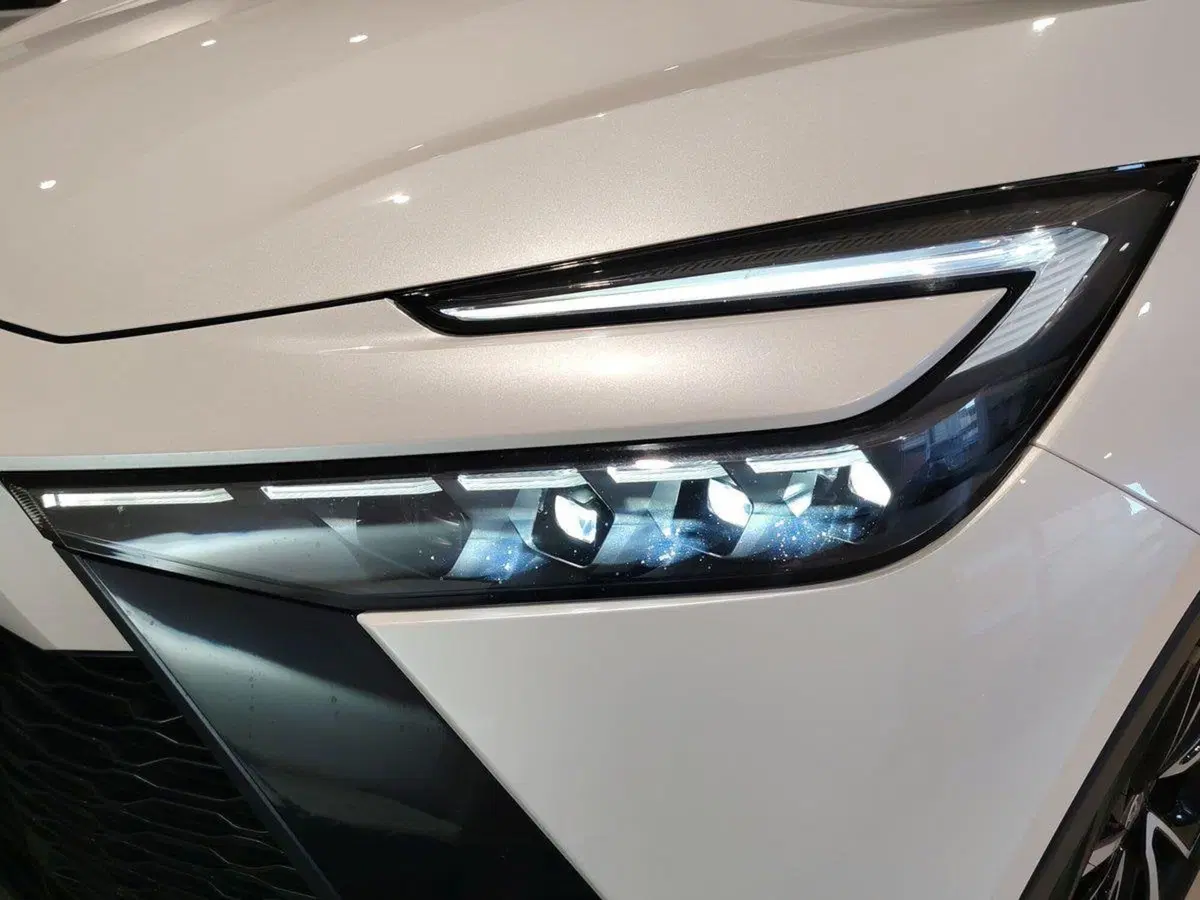 Toyota Toyota C-HR usata a Catania (12)