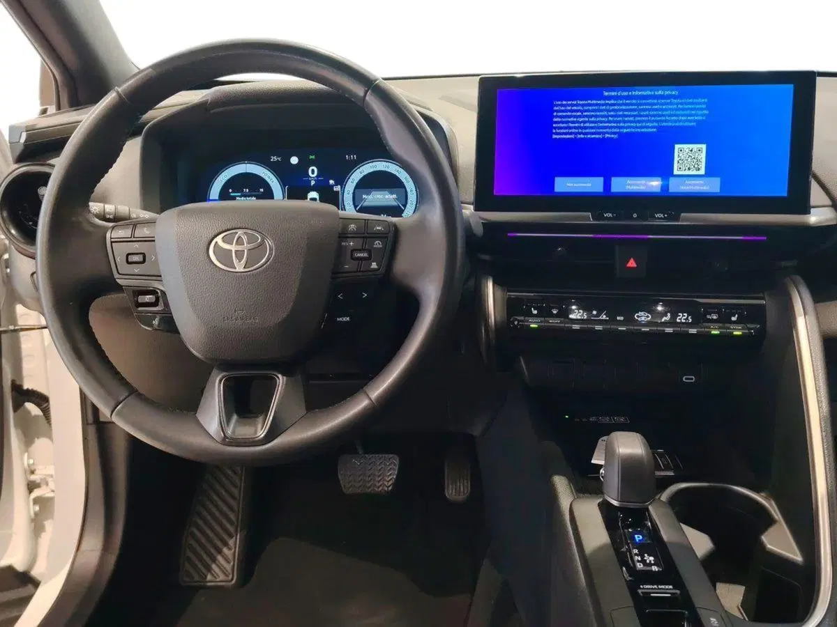 Toyota Toyota C-HR usata a Catania (8)