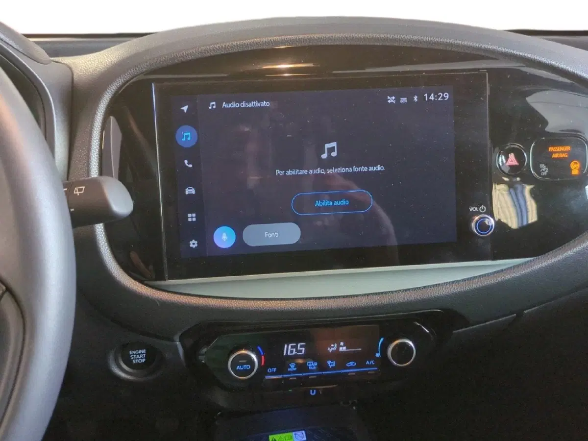 Toyota Aygo X usata a Milano (15)