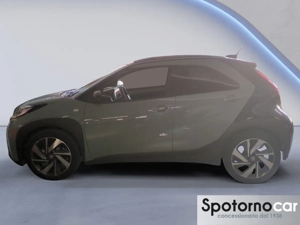 Toyota Aygo X usata a Milano (2)