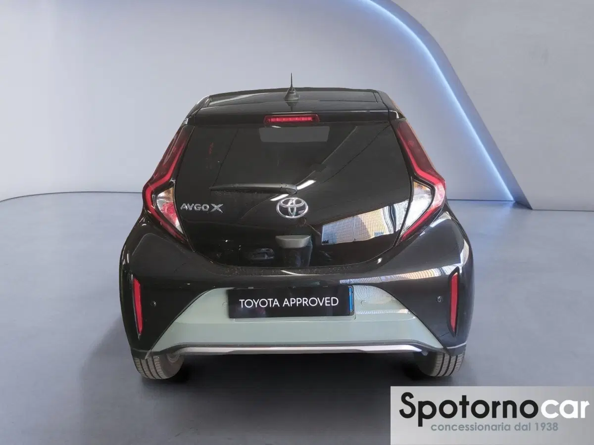 Toyota Aygo X usata a Milano (4)