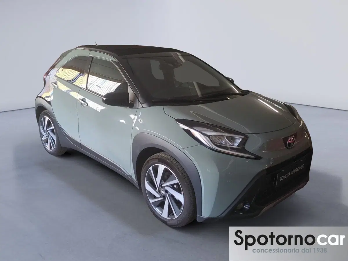 Toyota Aygo X usata a Milano (8)