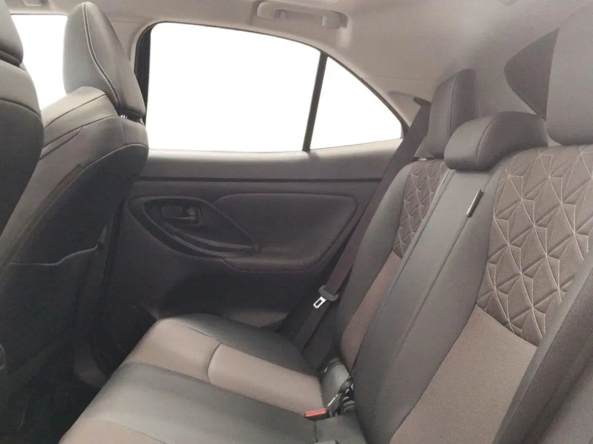 Toyota Yaris Cross usata a Roma (11)