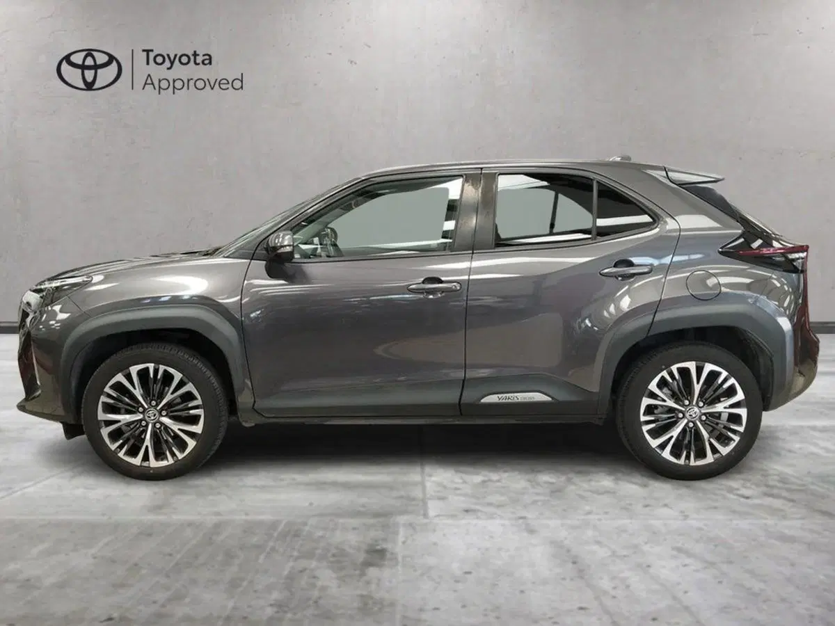 Toyota Yaris Cross usata a Roma (3)