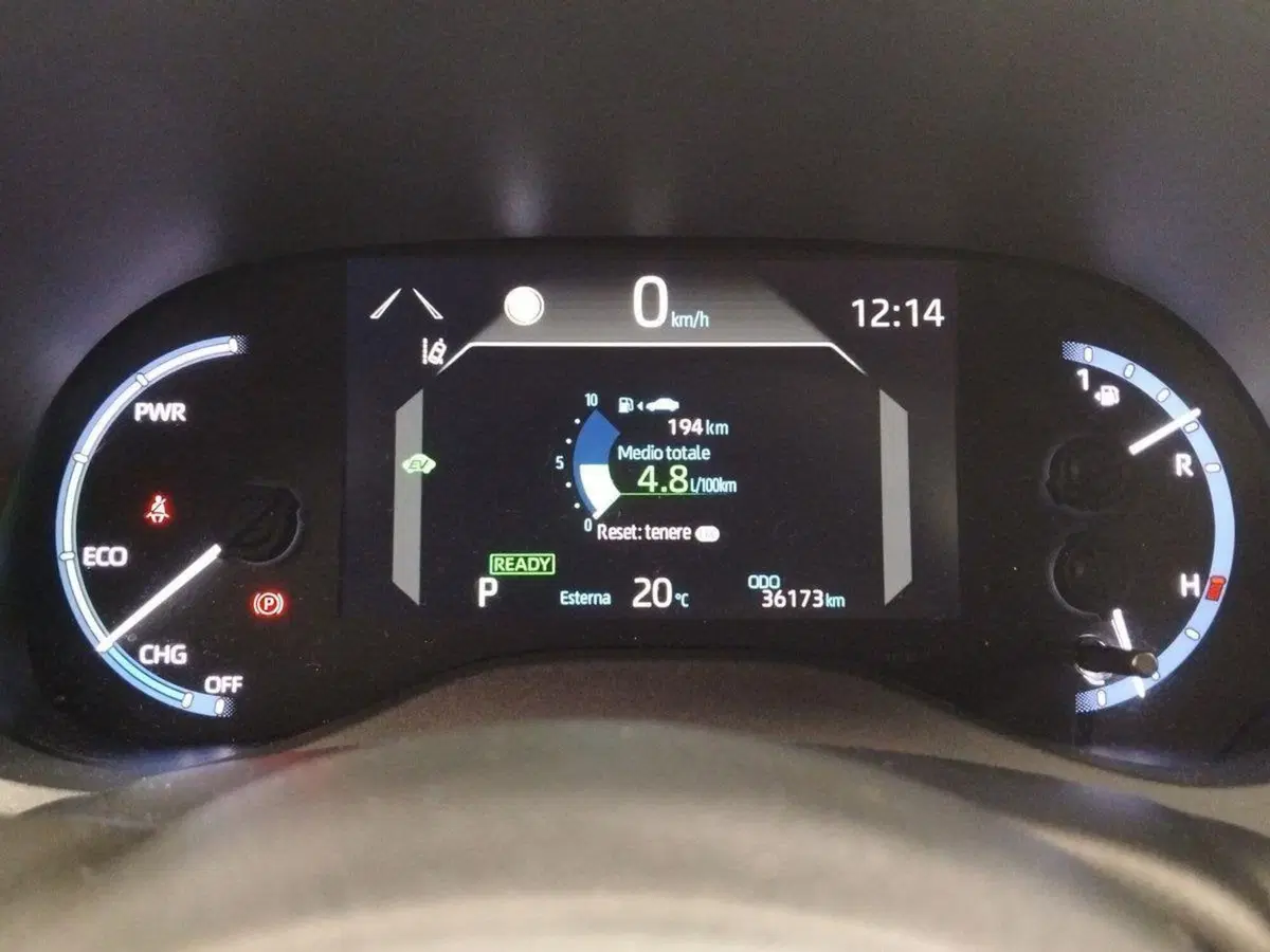 Toyota Yaris Cross usata a Roma (9)