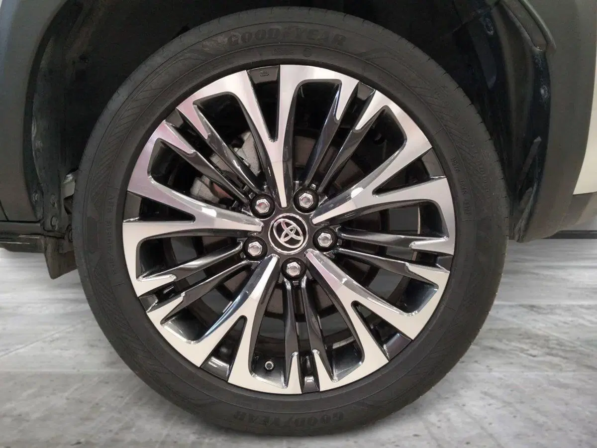 Toyota Yaris Cross usata a Roma (15)