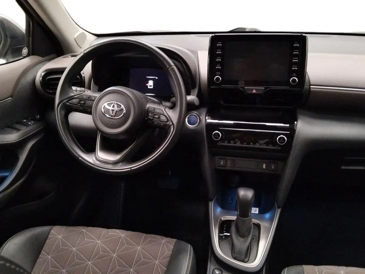 Toyota Yaris Cross usata a Roma (8)