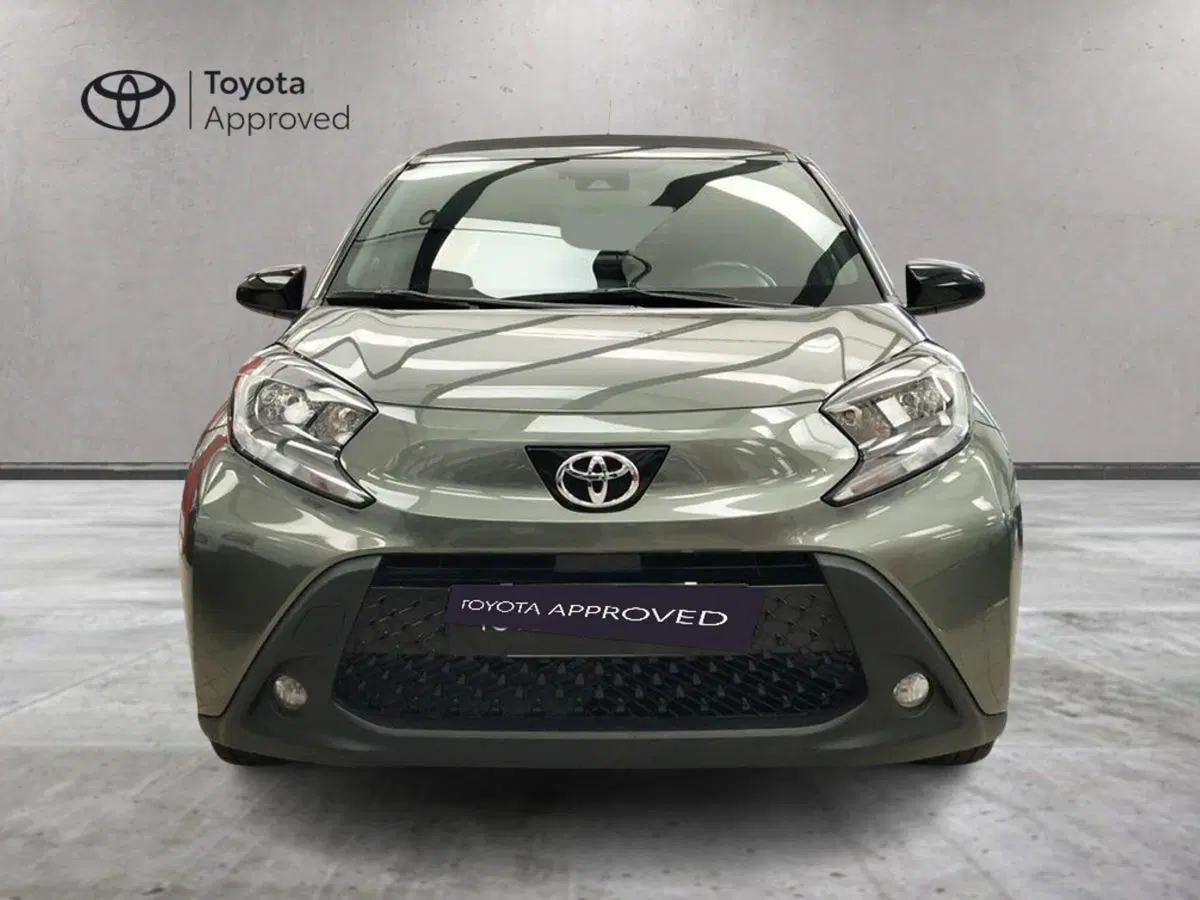 Toyota Aygo X usata a Roma (12)