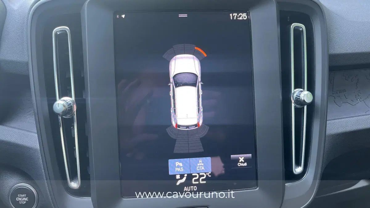Volvo XC40 usata a Ferrara (13)