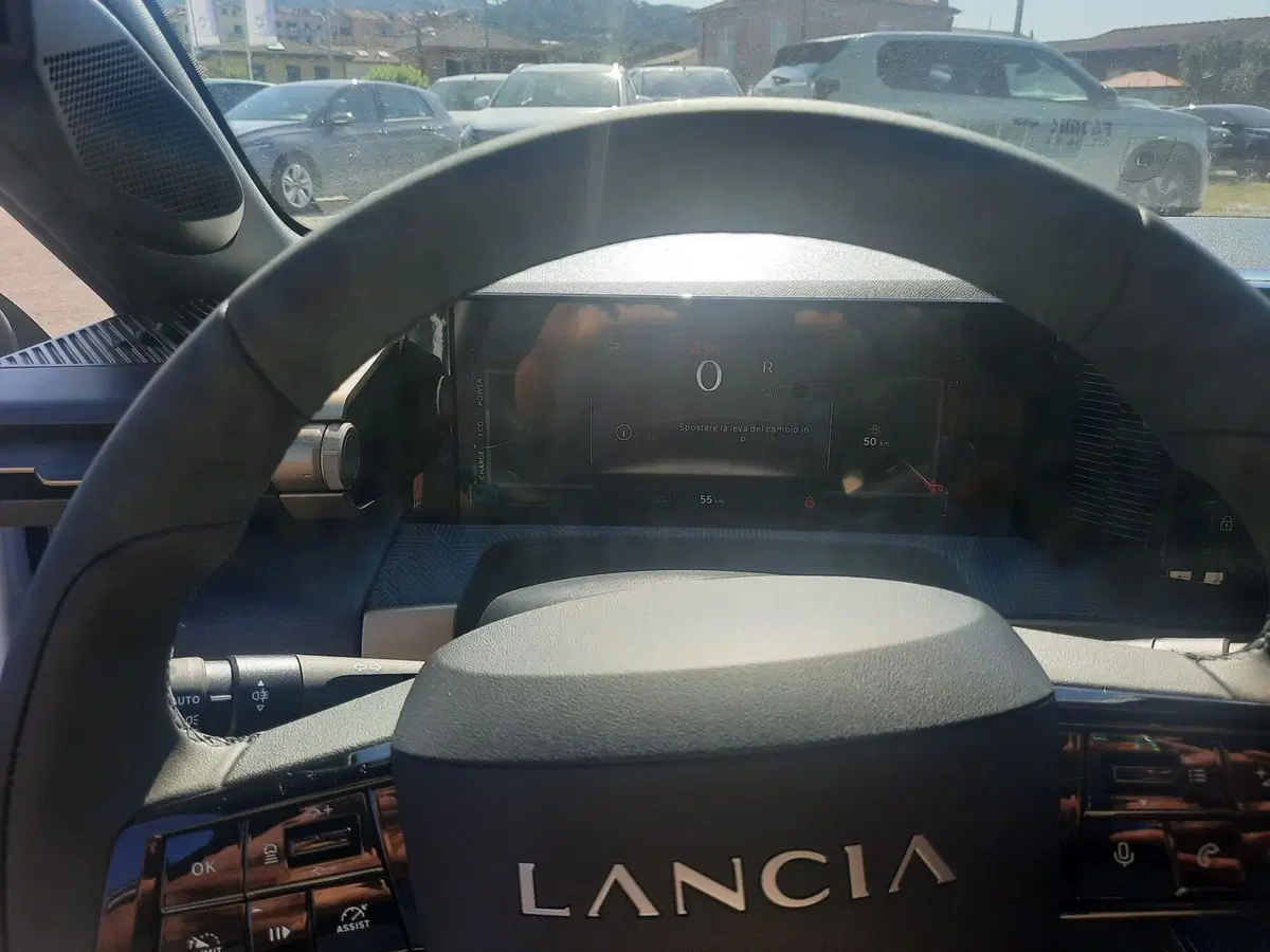 Lancia Ypsilon nuova a La Spezia (15)