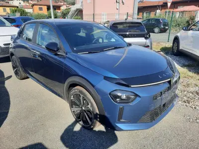 Lancia Ypsilon 1.2 mhev 110cv e-dct nuova a La Spezia