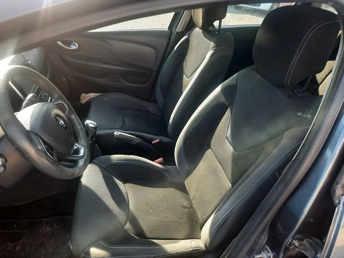 Renault Clio Sporter usata a La Spezia (13)