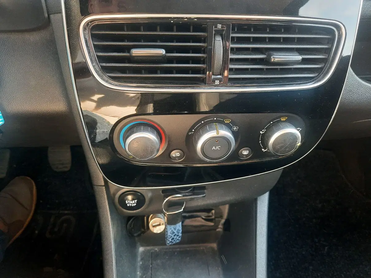 Renault Clio Sporter usata a La Spezia (16)