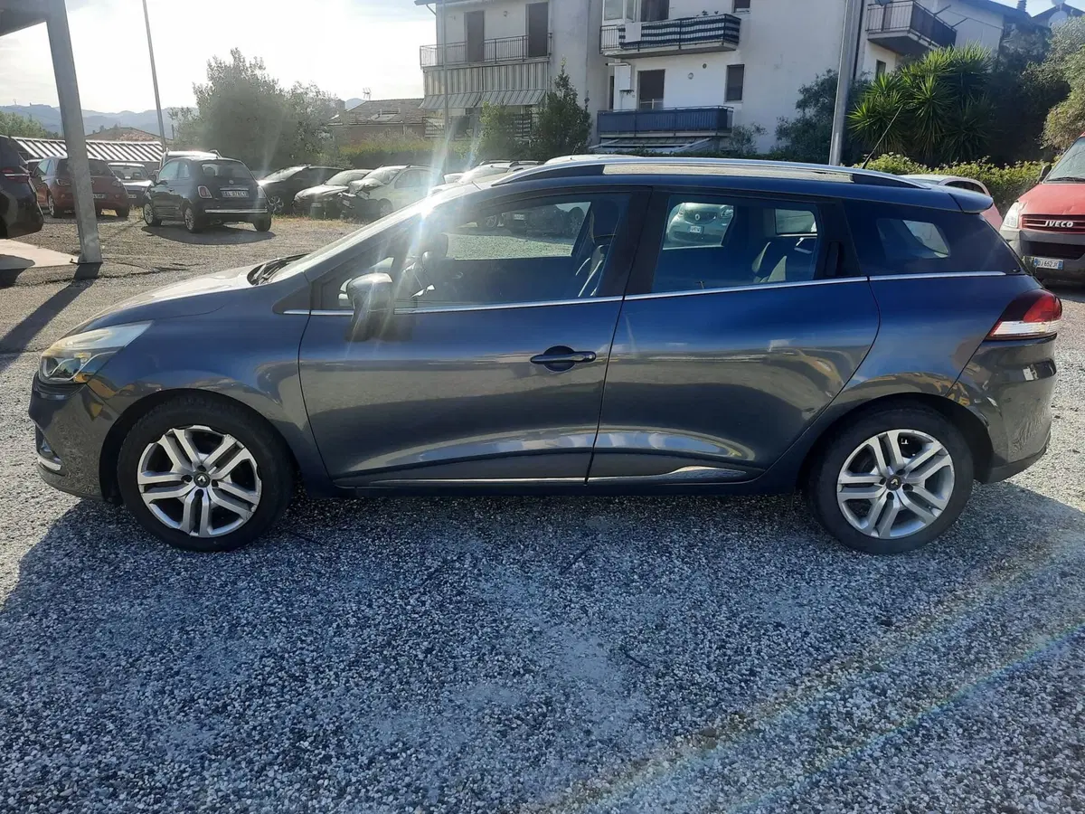 Renault Clio Sporter usata a La Spezia (4)