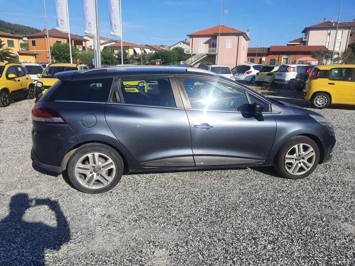 Renault Clio Sporter usata a La Spezia (8)
