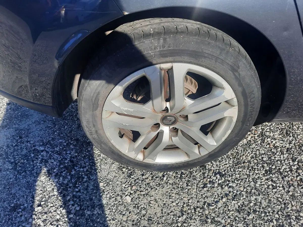 Renault Clio Sporter usata a La Spezia (9)