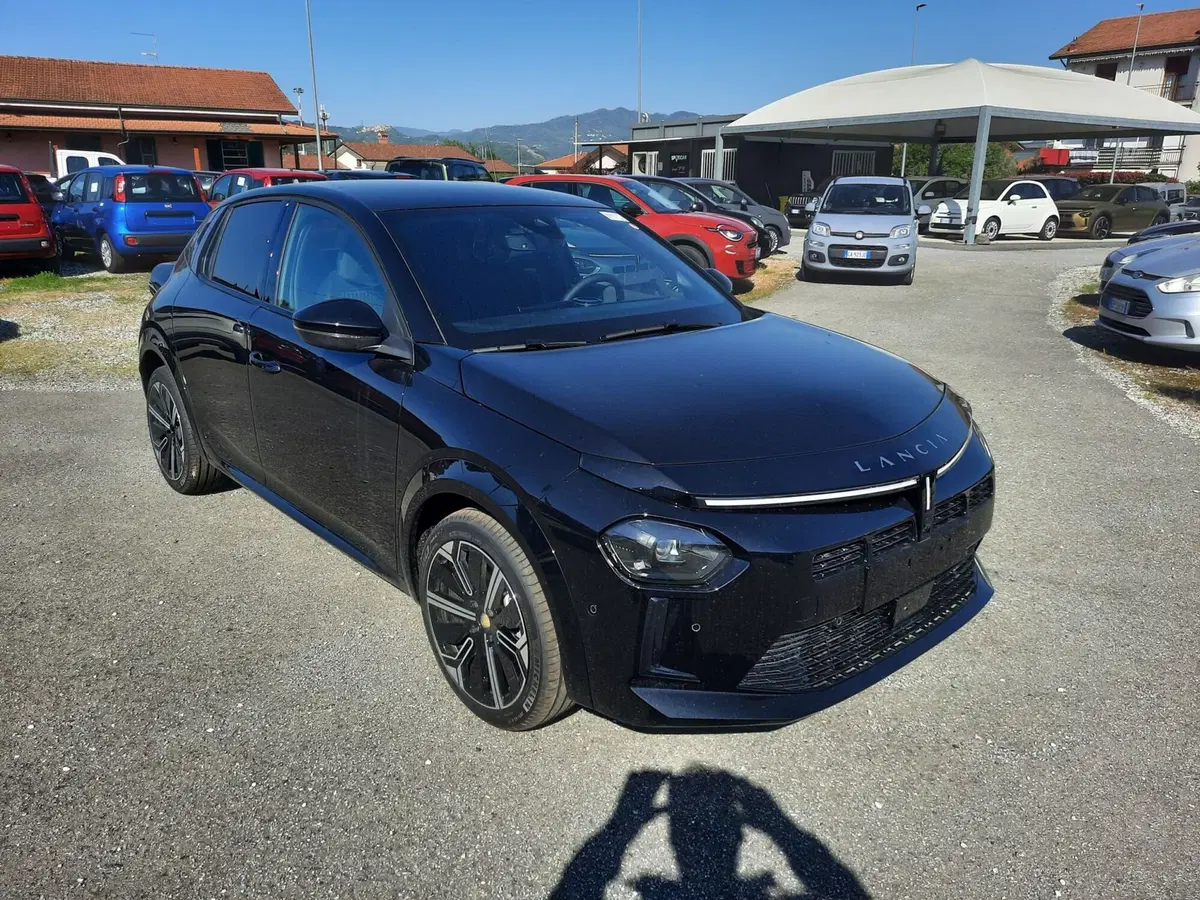 Lancia Ypsilon nuova a La Spezia
