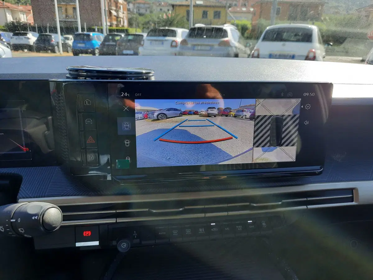 Lancia Ypsilon nuova a La Spezia (11)
