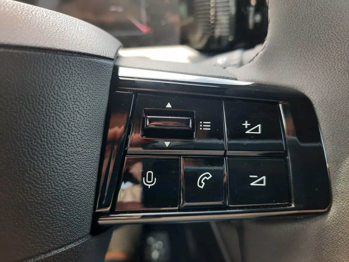 Lancia Ypsilon nuova a La Spezia (15)