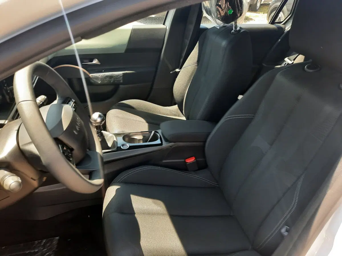 Lancia Ypsilon nuova a La Spezia (12)
